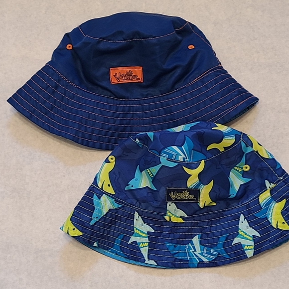 Two UV Skinz reversible summer bucket hats - Picture 2 of 3